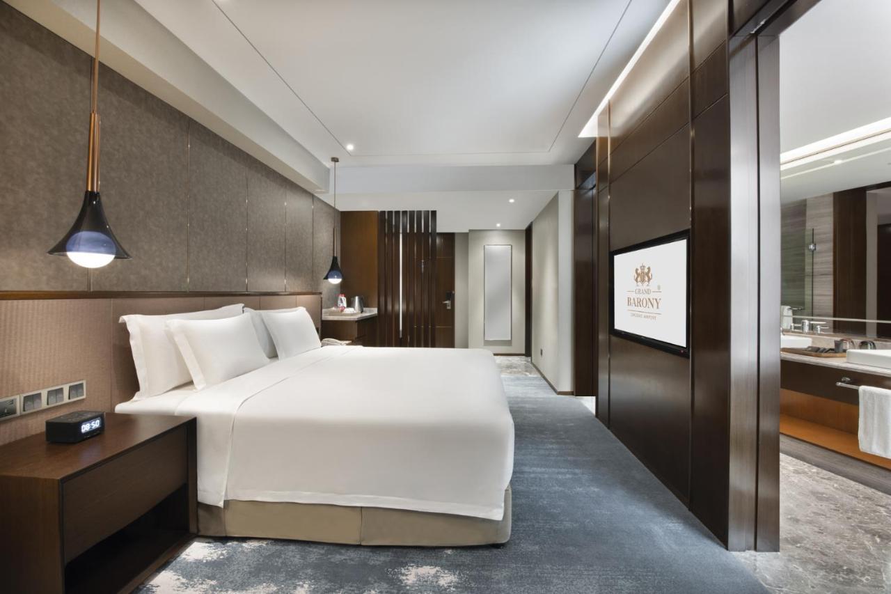 Grand Barony Qingdao Airport Hotel Kültér fotó